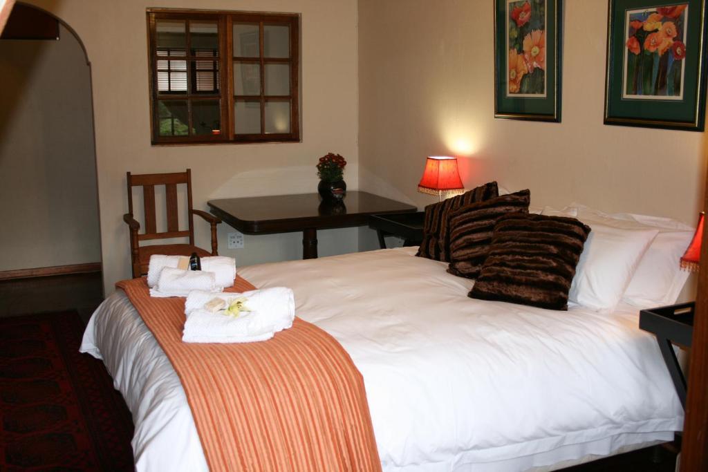 Foreigners Friend Guest House Претория Номер фото